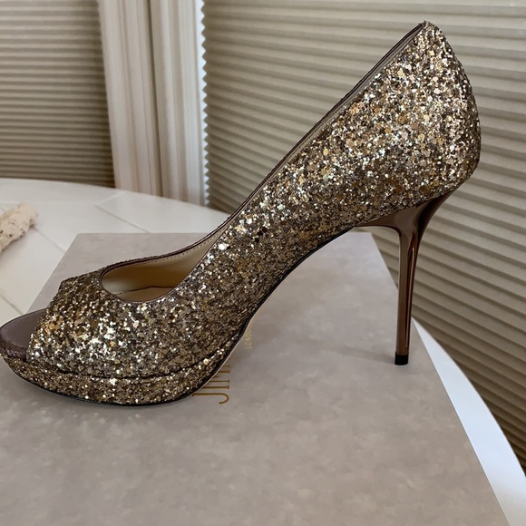Jimmy Choo Luna Gold Glitter Pumps - Picture 10 of 13